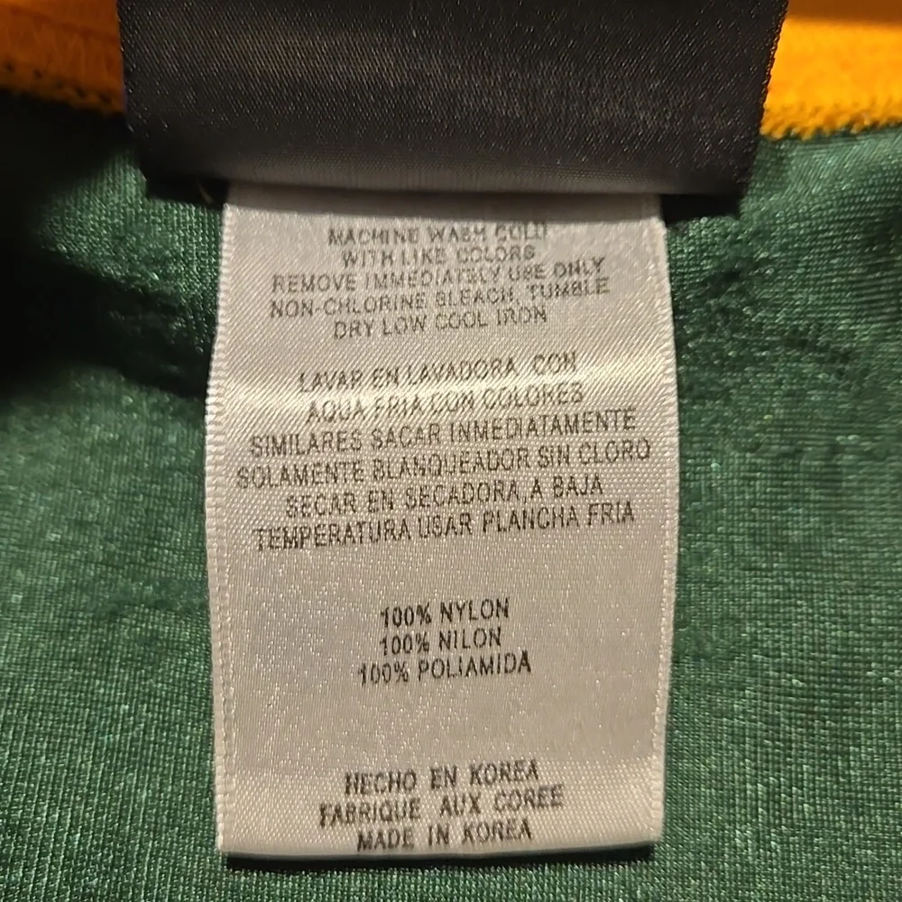 Vintage Green Bay Packers Ahman Green #30 NFL Adidas Football Jersey Medium